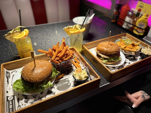 Moe's Roadhouse – Hauptbahnhof photo 10